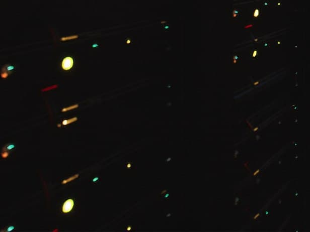 Data centre server aisle